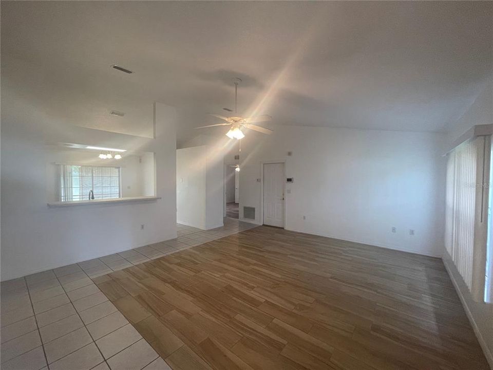 Recently Rented: $1,850 (3 beds, 2 baths, 1304 Square Feet)