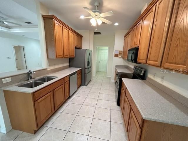 Recently Rented: $2,500 (3 beds, 2 baths, 1822 Square Feet)