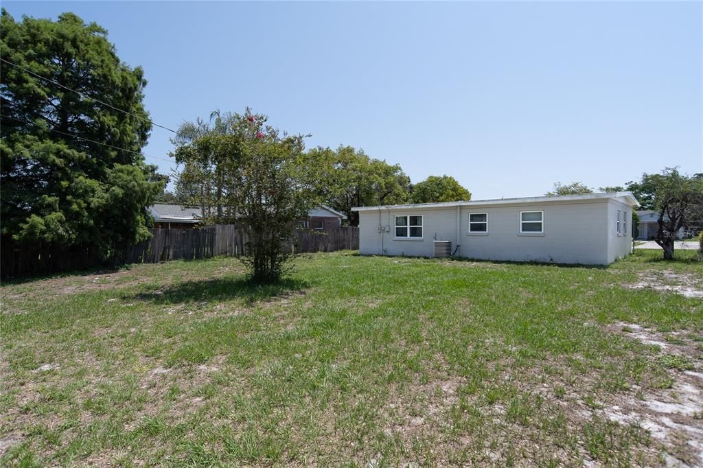 Recently Sold: $214,999 (3 beds, 1 baths, 1038 Square Feet)