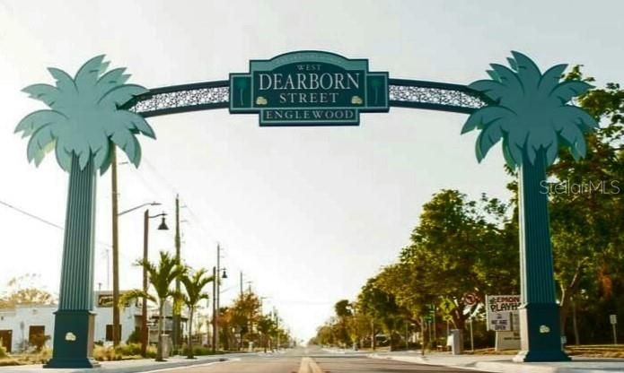 Dearborn St