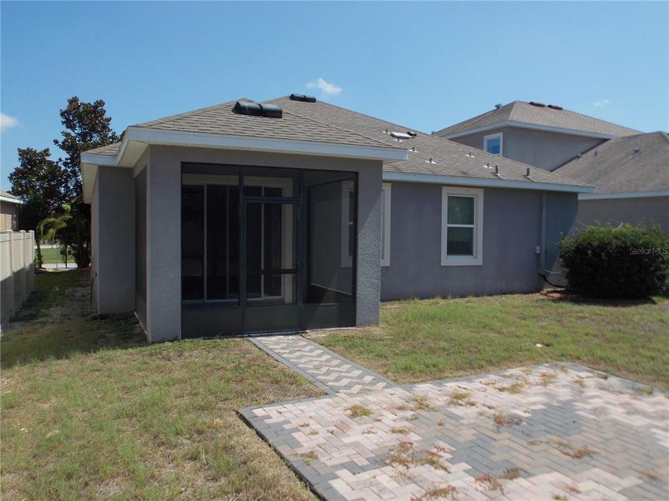 Recently Sold: $372,500 (3 beds, 2 baths, 1718 Square Feet)