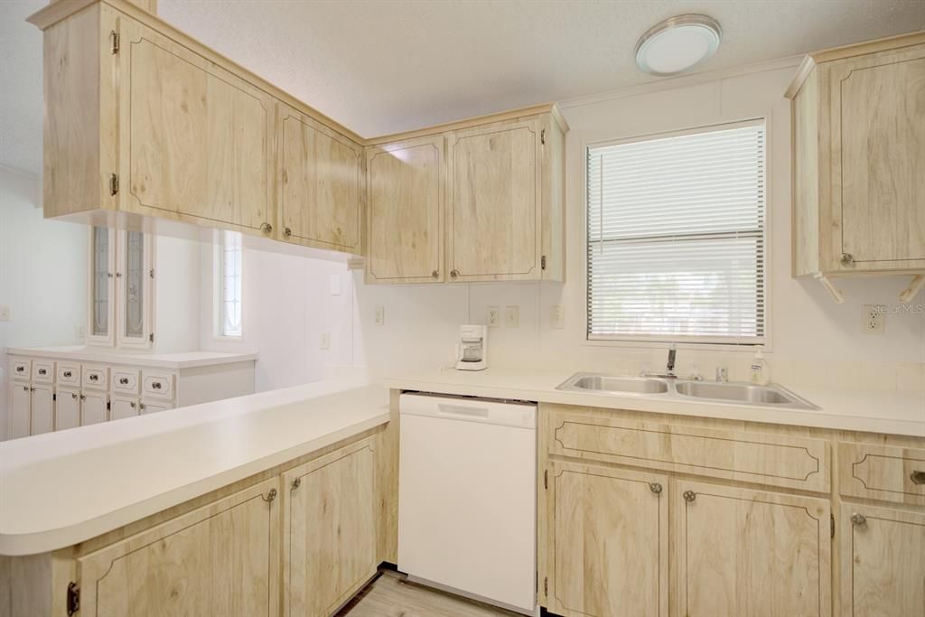 Recently Rented: $1,550 (2 beds, 2 baths, 1144 Square Feet)