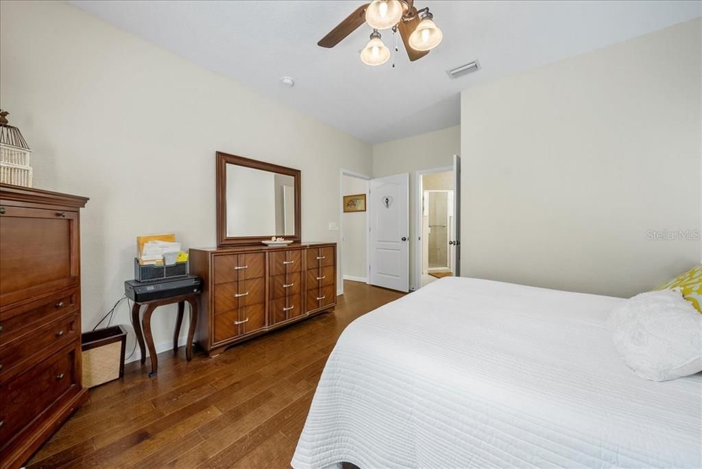 Recently Sold: $339,500 (2 beds, 2 baths, 1407 Square Feet)