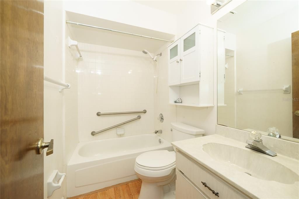 最近售出: $218,000 (2 贝兹, 2 浴室, 1520 平方英尺)