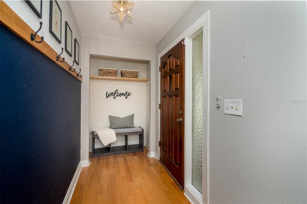 Recently Sold: $527,500 (3 beds, 2 baths, 1587 Square Feet)