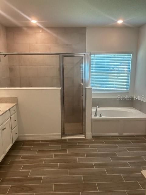 Master Bath - Walk-in Shower, Soaking Tub