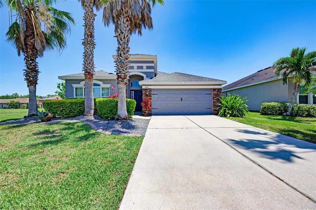 Recently Sold: $440,000 (4 beds, 2 baths, 2003 Square Feet)