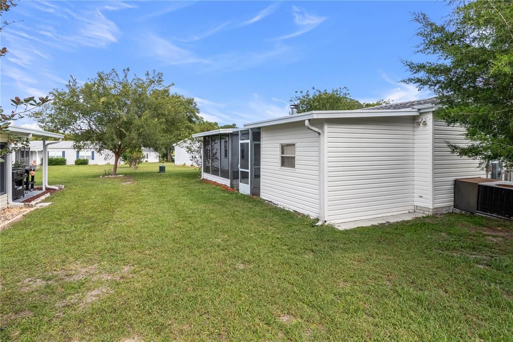 Active With Contract: $199,000 (3 beds, 2 baths, 1800 Square Feet)