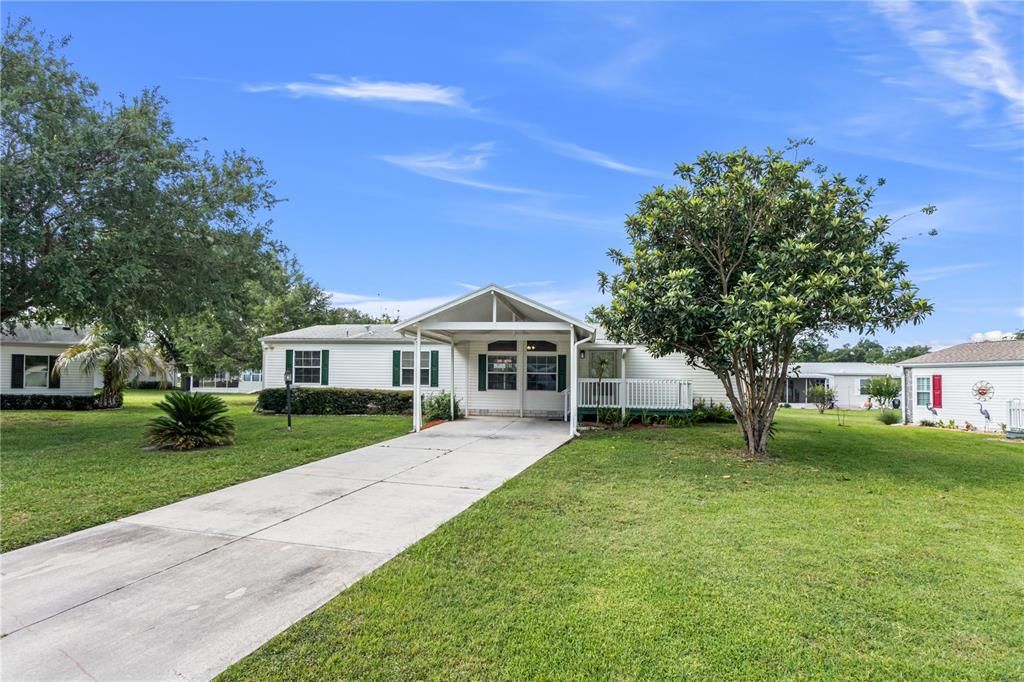 Active With Contract: $199,000 (3 beds, 2 baths, 1800 Square Feet)