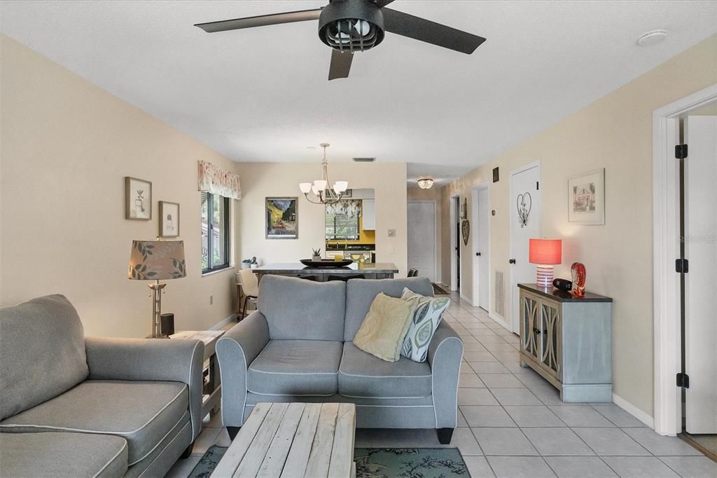 Recently Sold: $340,000 (2 beds, 2 baths, 1241 Square Feet)
