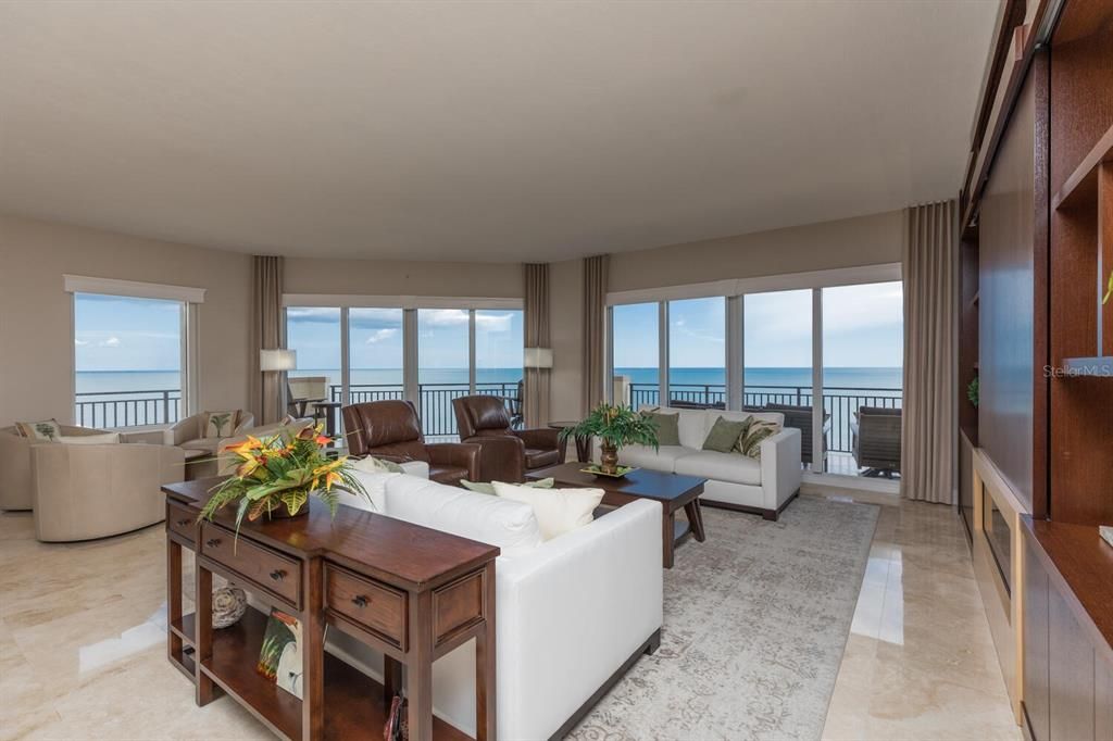 Recently Sold: $1,995,000 (4 beds, 3 baths, 3070 Square Feet)