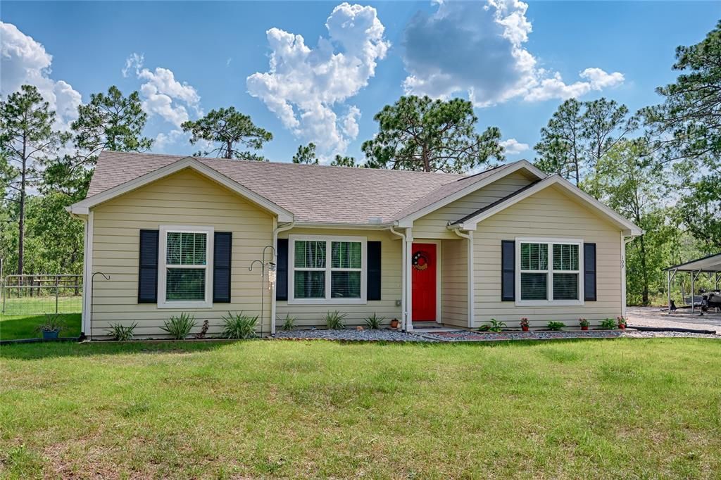 Recently Sold: $349,900 (3 beds, 2 baths, 1264 Square Feet)