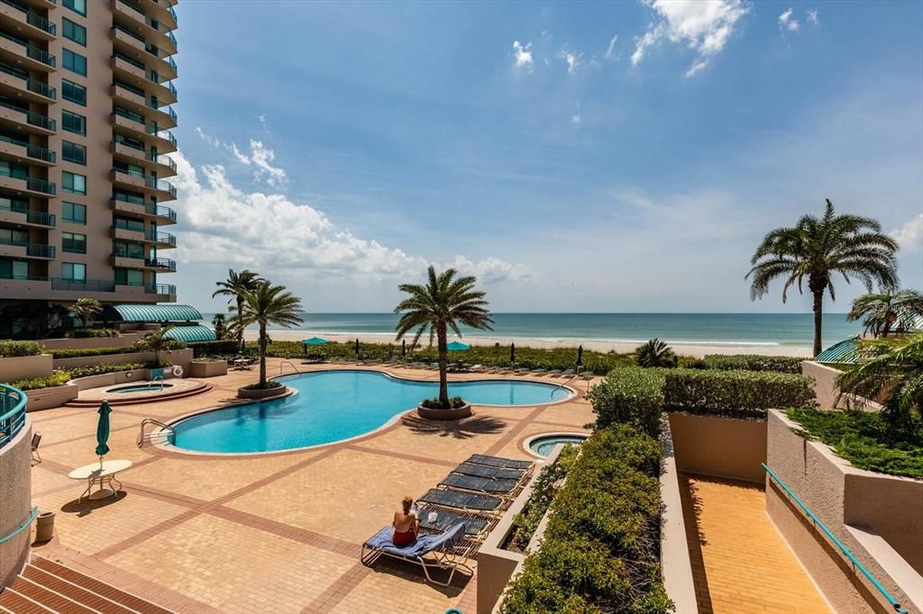 Recently Sold: $2,850,000 (3 beds, 3 baths, 2868 Square Feet)
