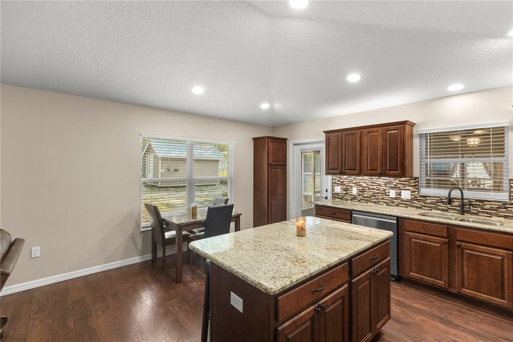 Cooking Island - View of door from lanai and dining space