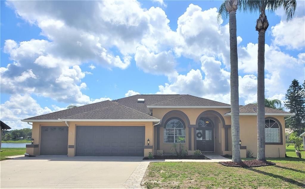 Recently Sold: $574,900 (4 beds, 3 baths, 2428 Square Feet)