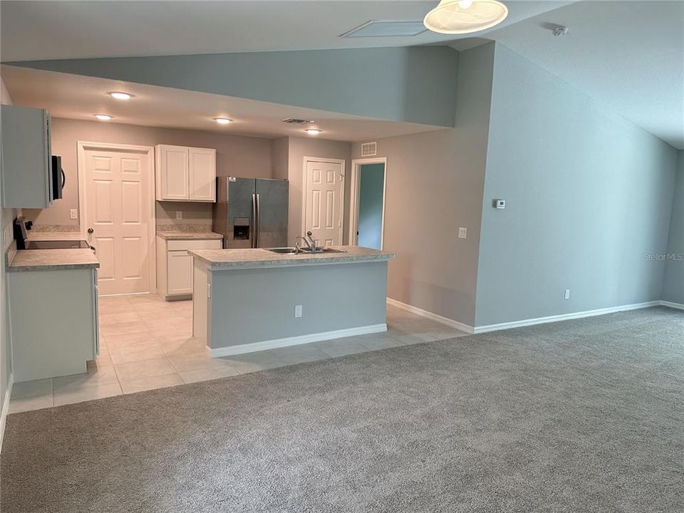 Recently Rented: $2,199 (3 beds, 2 baths, 1399 Square Feet)