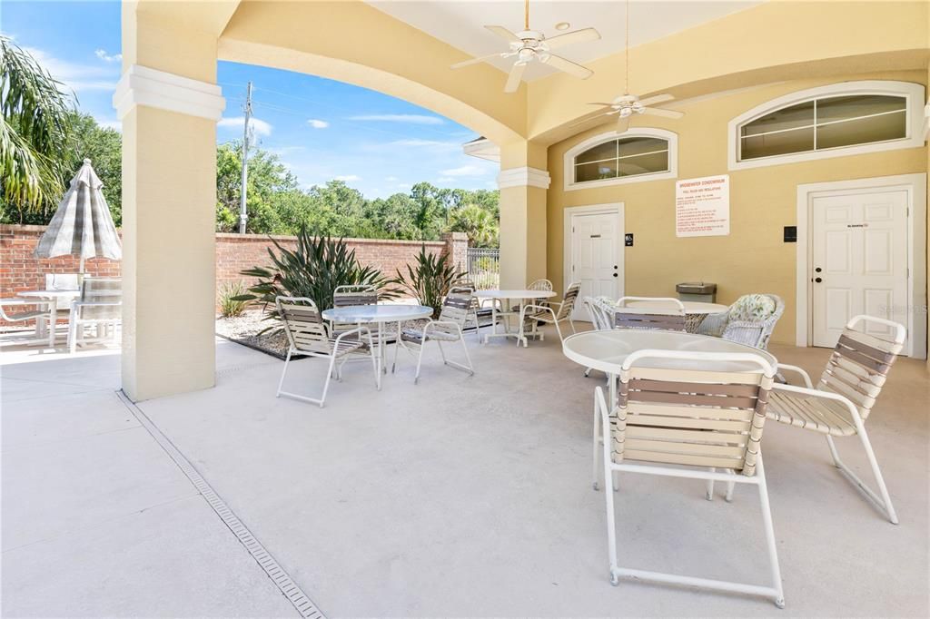 Recently Sold: $359,900 (3 beds, 2 baths, 1598 Square Feet)