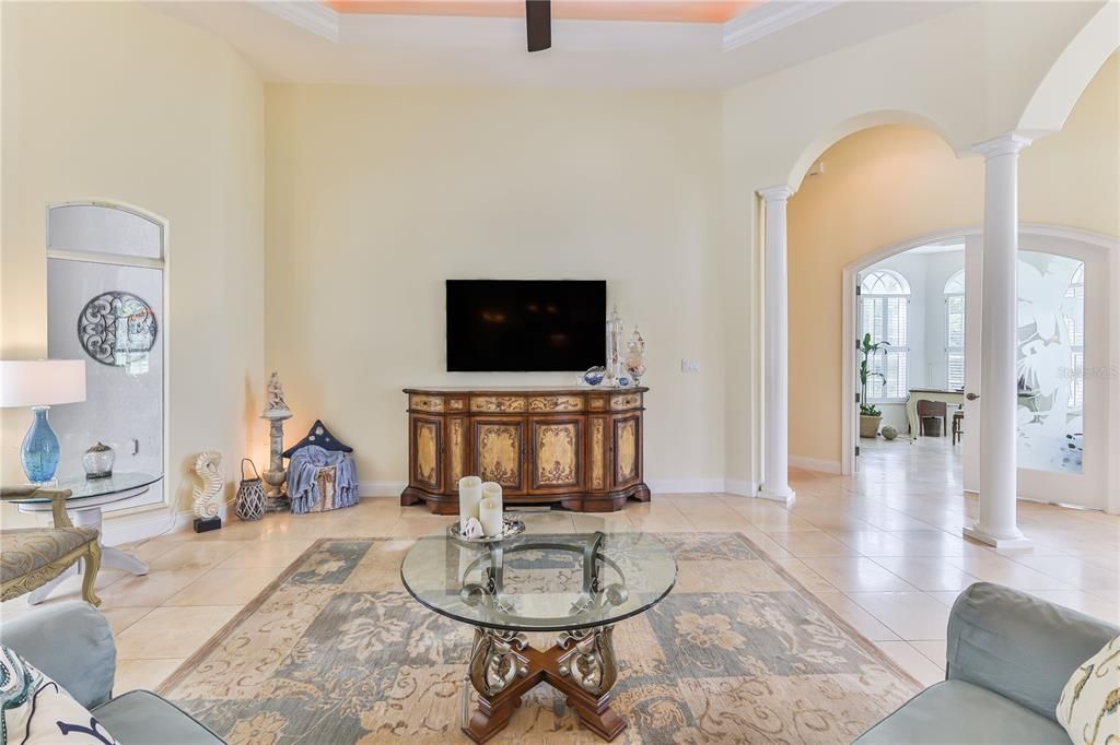 Recently Sold: $680,000 (3 beds, 2 baths, 2748 Square Feet)