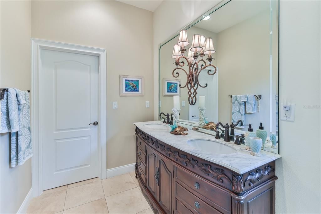 Recently Sold: $680,000 (3 beds, 2 baths, 2748 Square Feet)