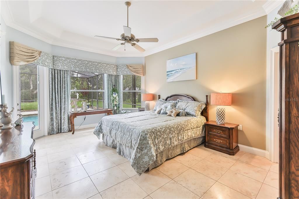 Recently Sold: $680,000 (3 beds, 2 baths, 2748 Square Feet)