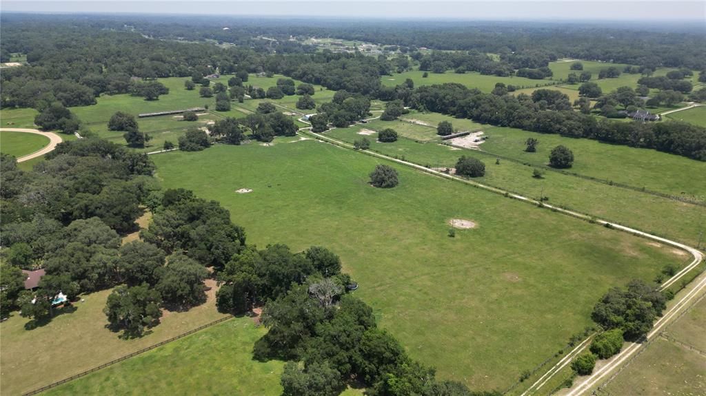 Vendido Recientemente: $2,256,000 (90.24 acres)