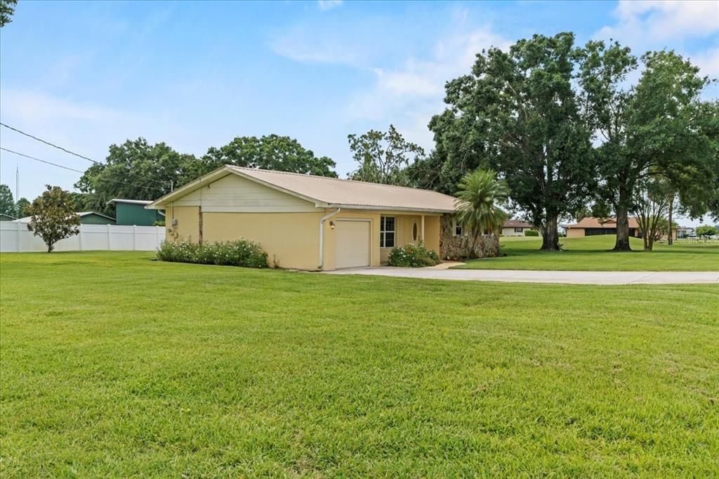 Recently Sold: $275,000 (3 beds, 2 baths, 1438 Square Feet)