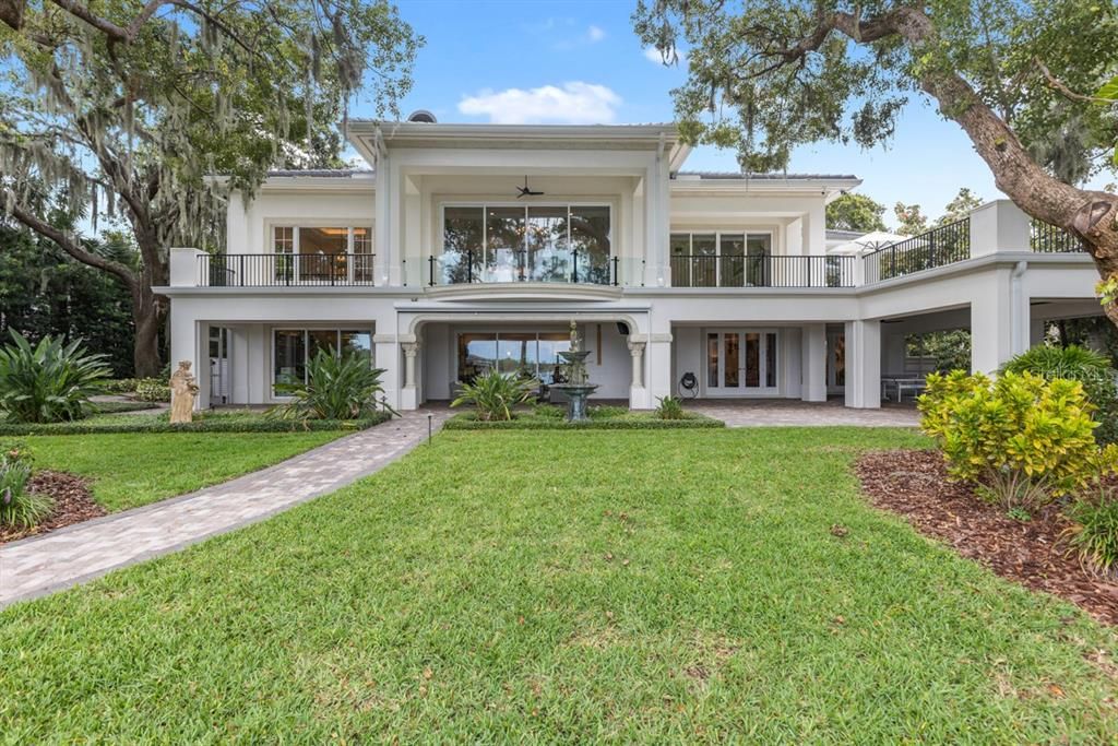 Recently Sold: $5,400,000 (4 beds, 4 baths, 6553 Square Feet)