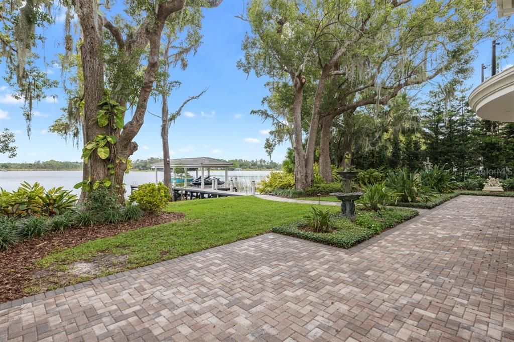 Recently Sold: $5,400,000 (4 beds, 4 baths, 6553 Square Feet)