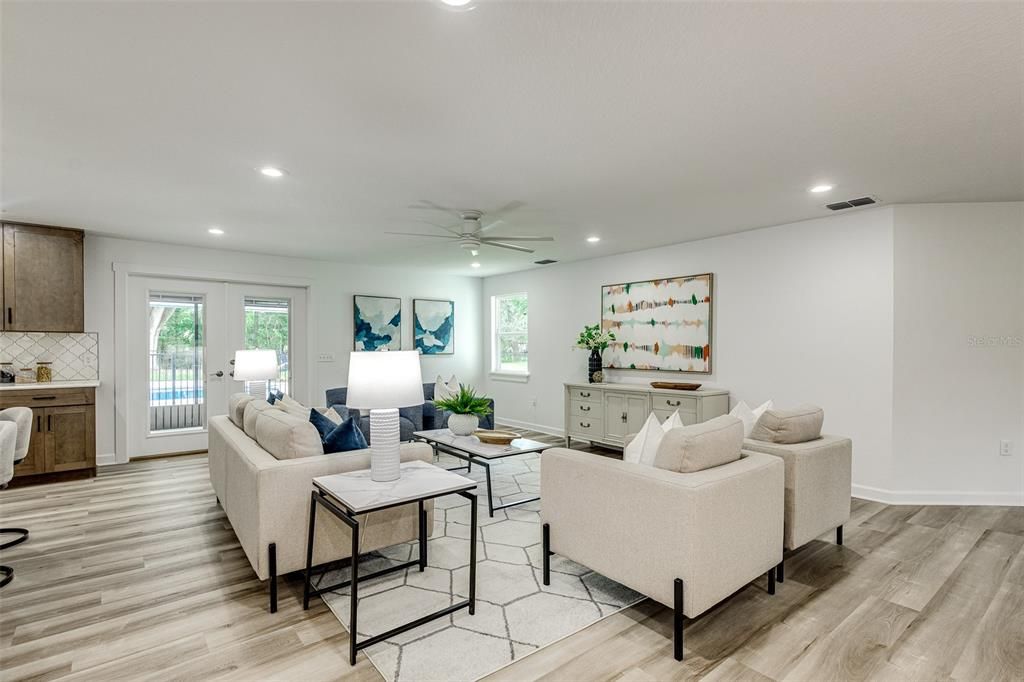 Recently Sold: $689,000 (4 beds, 2 baths, 2411 Square Feet)