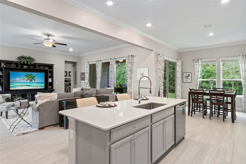 Recently Sold: $699,000 (4 beds, 2 baths, 2931 Square Feet)