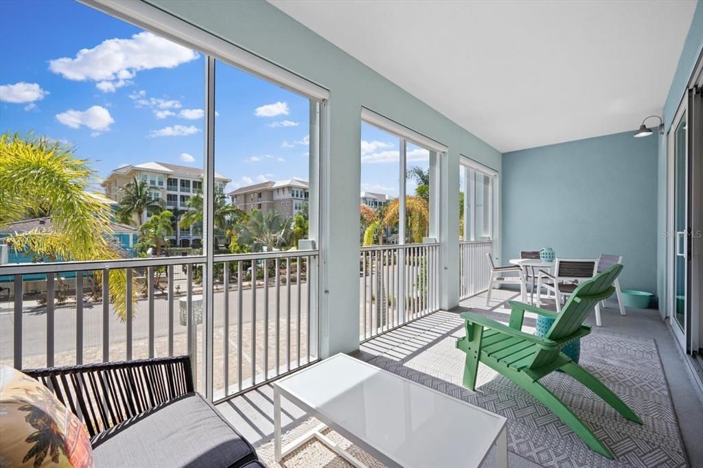 Active With Contract: $650,000 (2 beds, 2 baths, 1456 Square Feet)