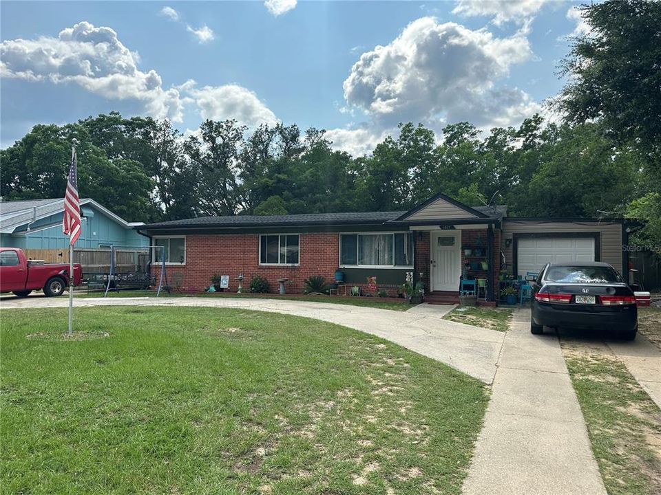 1027 Kearny Drive Front