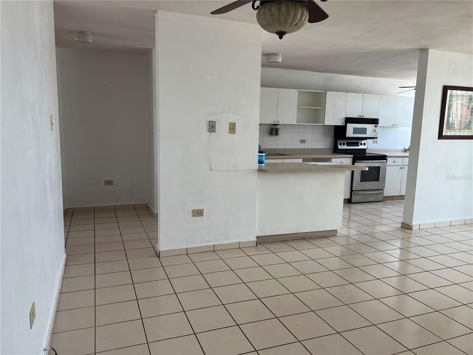 Recently Sold: $145,000 (3 beds, 2 baths, 1136 Square Feet)