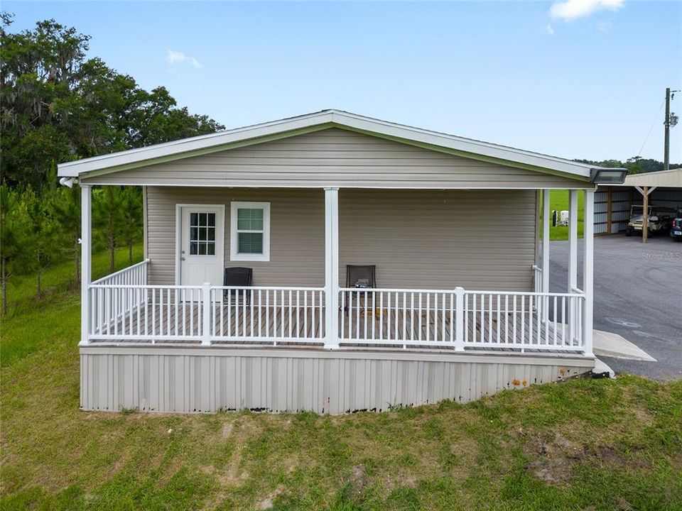 For Sale: $1,650,000 (3 beds, 2 baths, 1608 Square Feet)