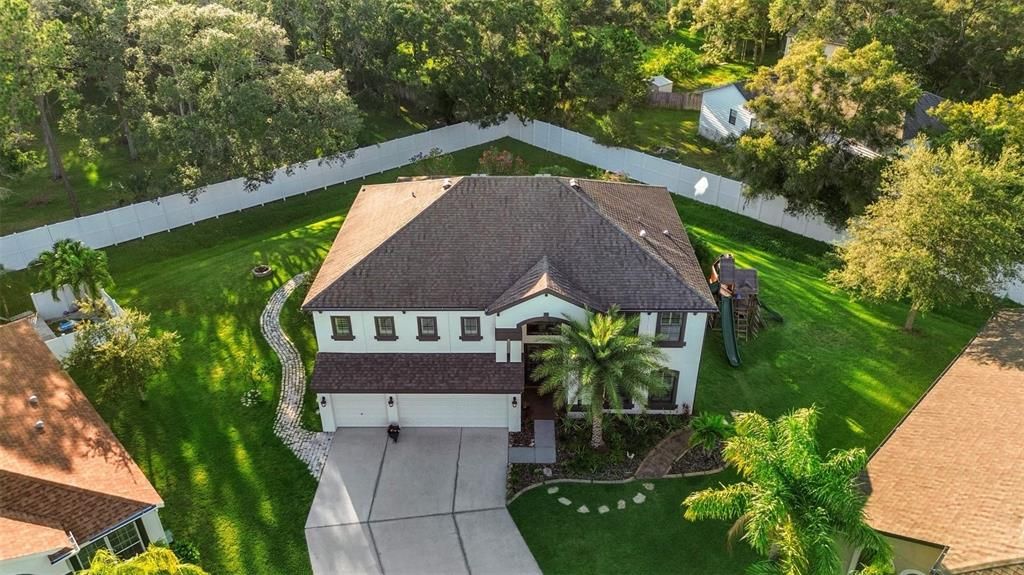 Recently Sold: $1,095,000 (5 beds, 3 baths, 3852 Square Feet)