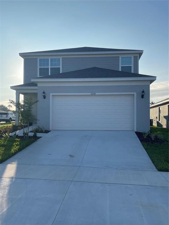 Recently Sold: $400,000 (4 beds, 3 baths, 2203 Square Feet)