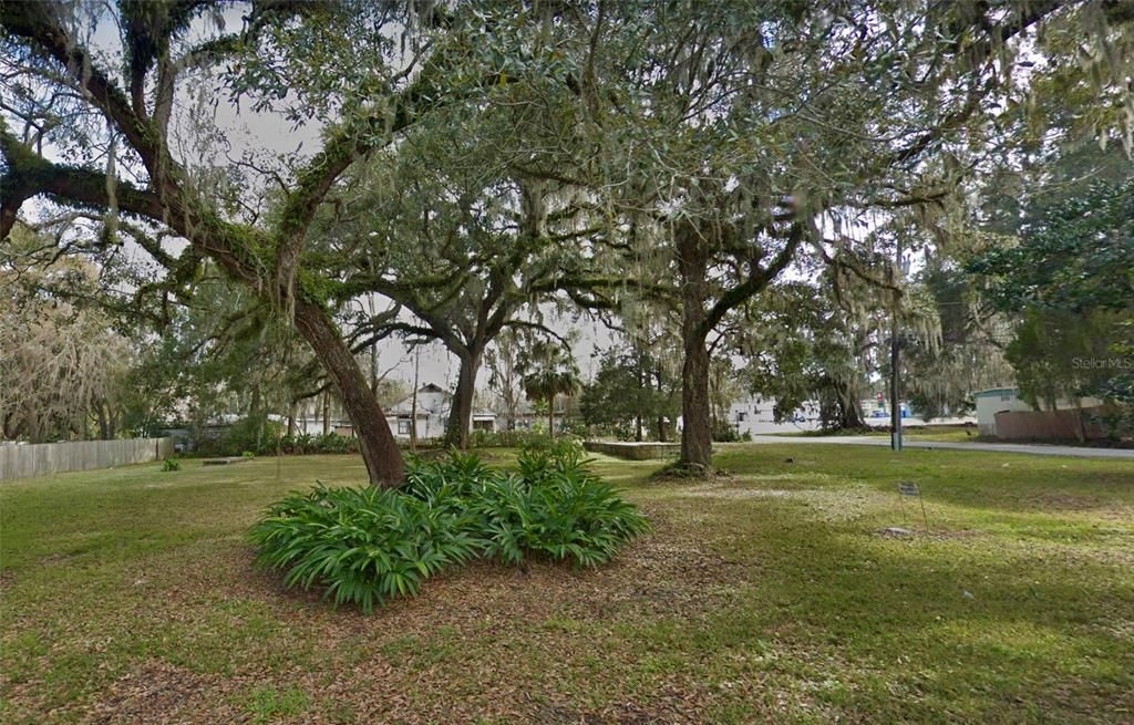 Commerical vacant lot in the City Of Brooksville Florida