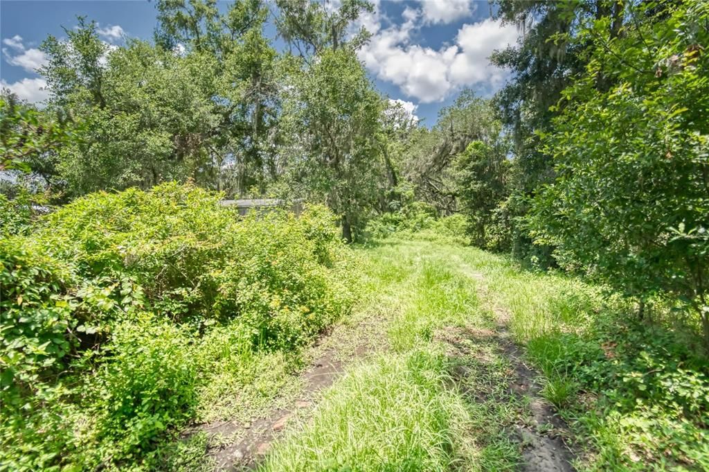 合同活跃: $379,900 (2.37 acres)