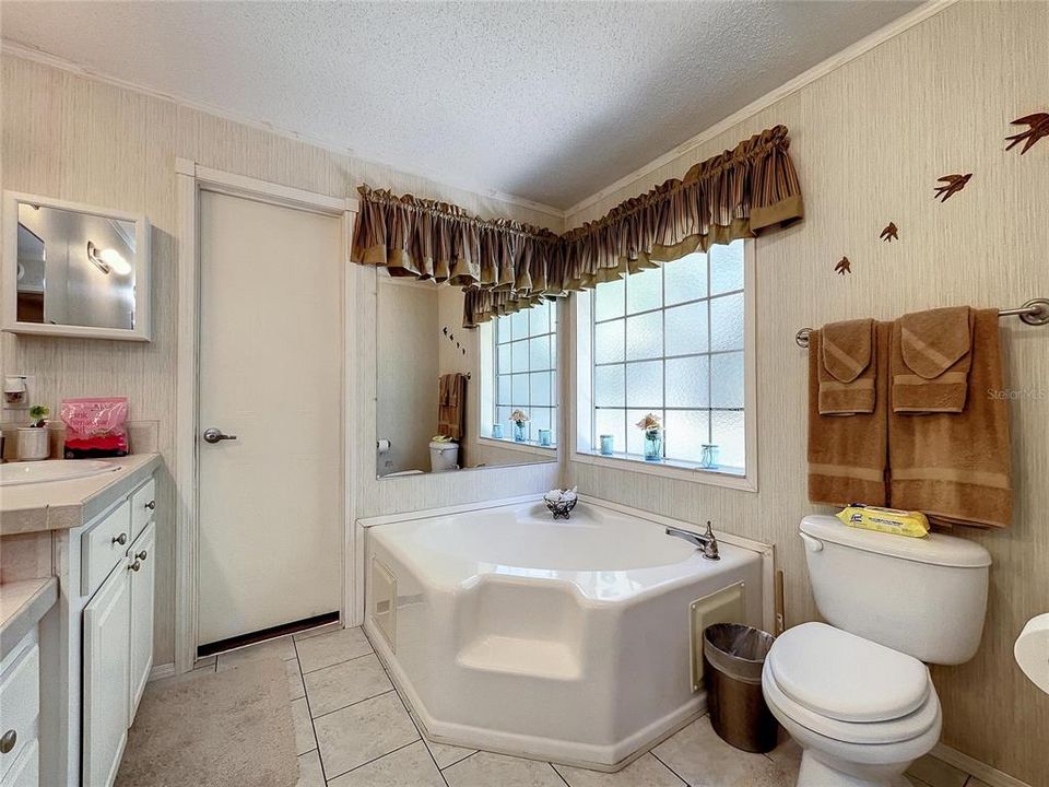待售: $499,900 (3 贝兹, 2 浴室, 1664 平方英尺)