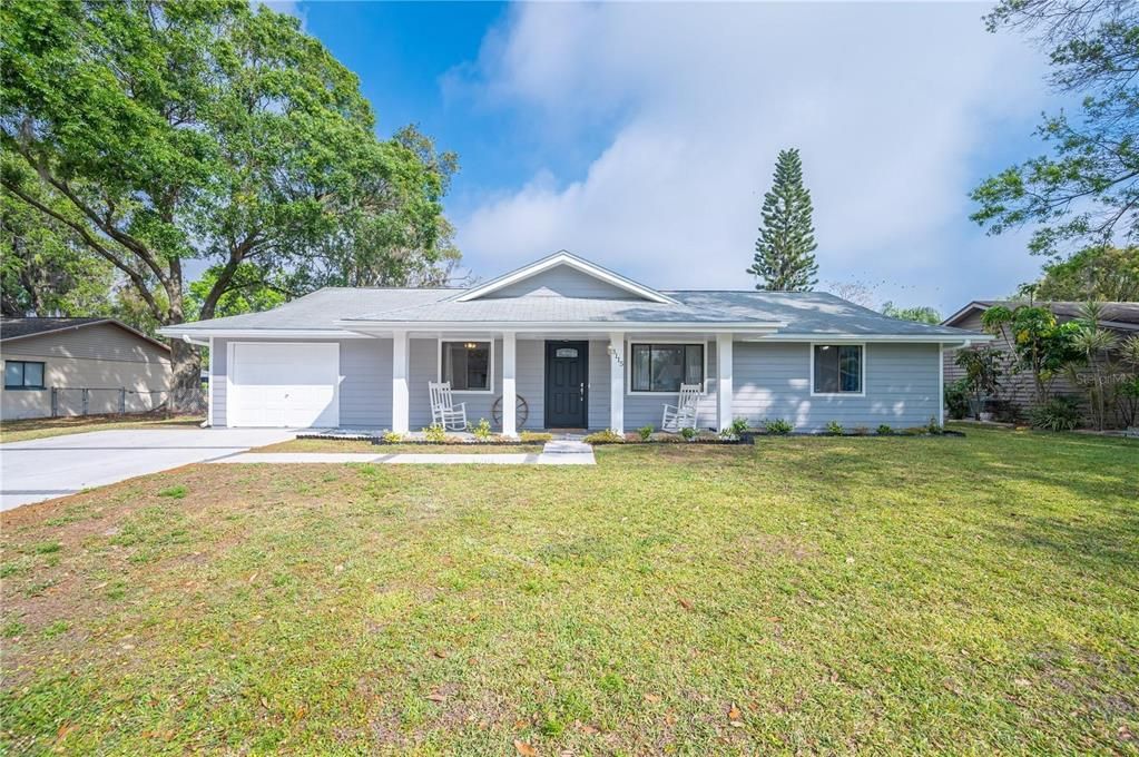 Recently Sold: $320,000 (3 beds, 2 baths, 1608 Square Feet)
