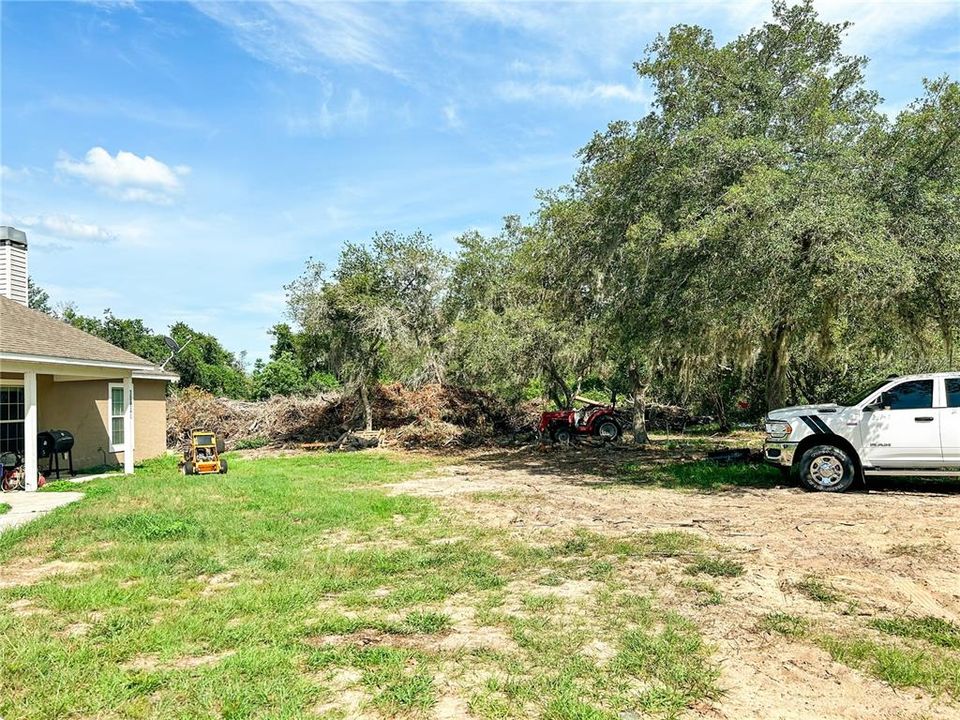 Vendido Recientemente: $400,000 (4 camas, 2 baños, 1769 Pies cuadrados)