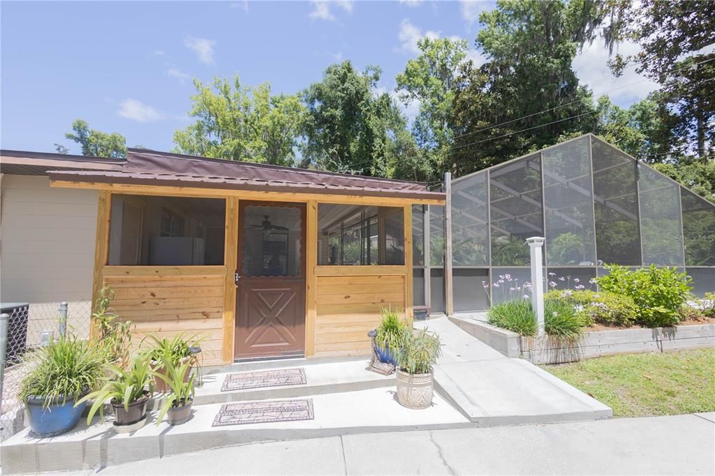 Recently Sold: $285,900 (3 beds, 2 baths, 1926 Square Feet)