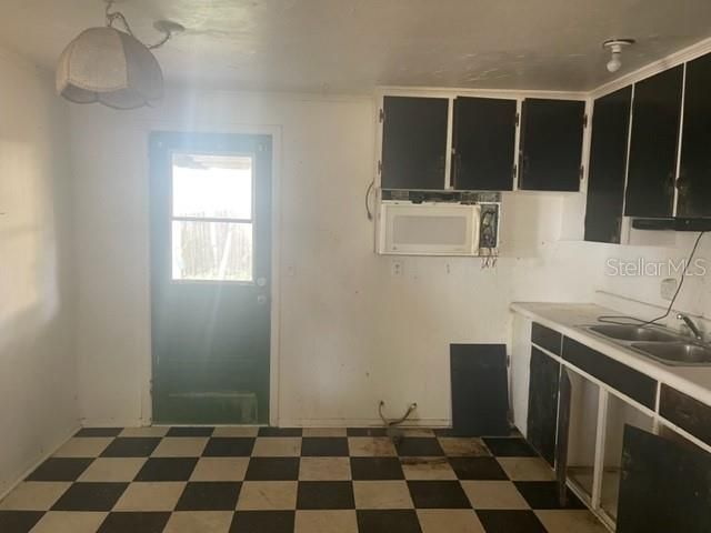 Recently Sold: $120,000 (2 beds, 1 baths, 720 Square Feet)
