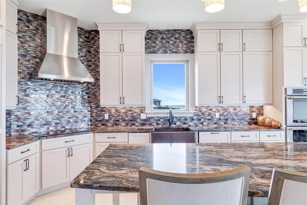 Chef's Kitchen with Fusion Stone countertops (3rd Floor)