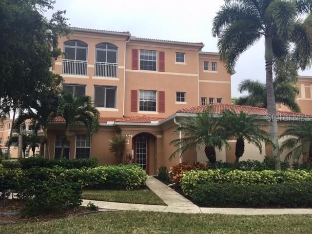 Recently Sold: $537,500 (3 beds, 2 baths, 2100 Square Feet)