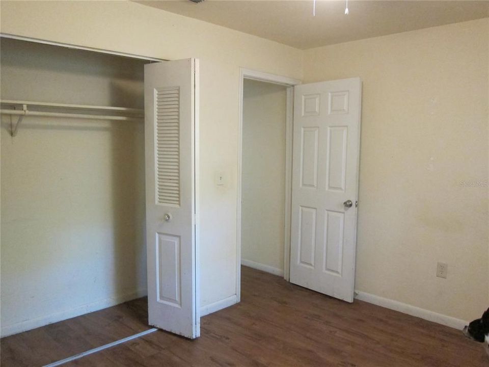 Recently Rented: $950 (2 beds, 1 baths, 786 Square Feet)