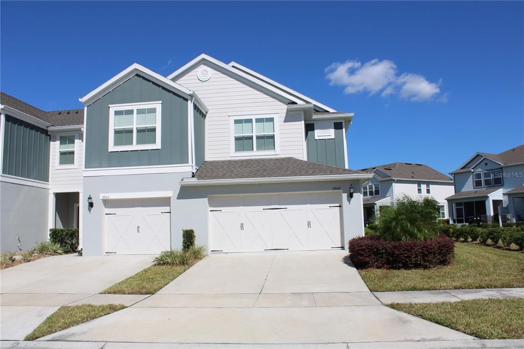 Recently Sold: $410,000 (3 beds, 2 baths, 1728 Square Feet)