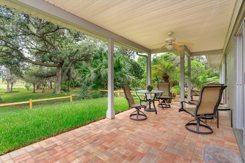 Recently Sold: $995,000 (4 beds, 4 baths, 3204 Square Feet)