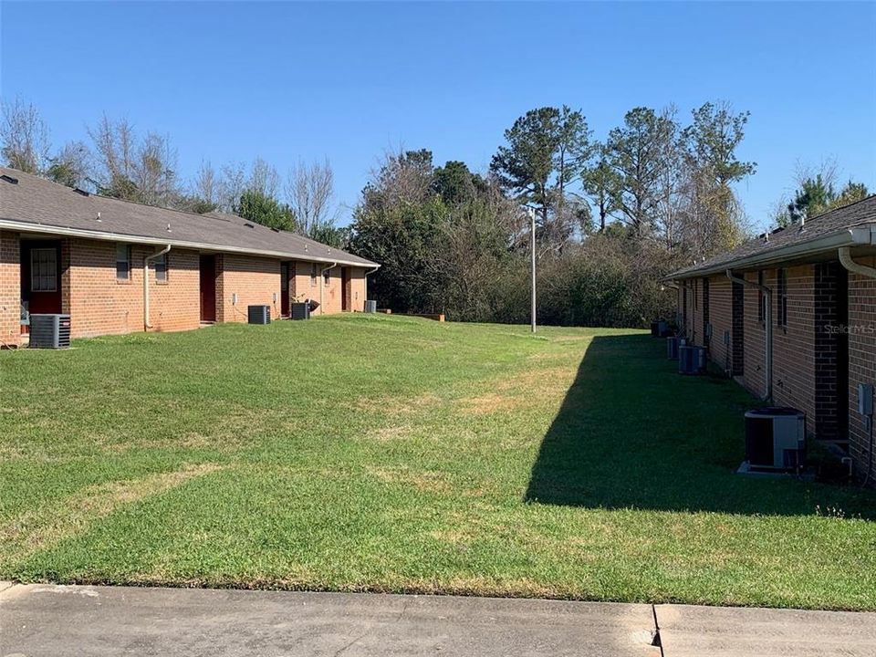 Active With Contract: $2,575,000 (44 beds, 0 baths, 27033 Square Feet)