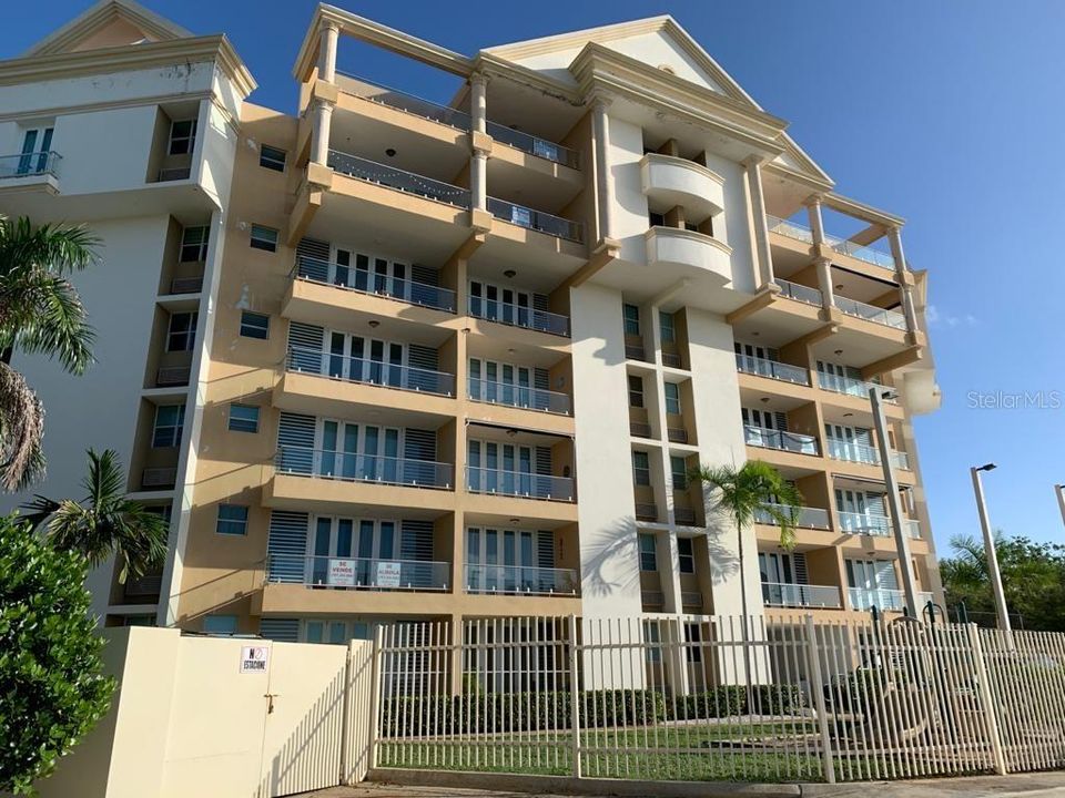 Recently Sold: $200,000 (2 beds, 2 baths, 1187 Square Feet)